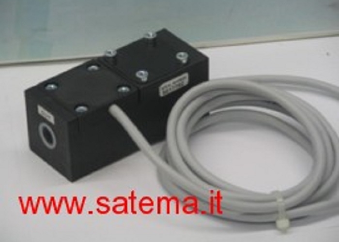 Oval gear pulse meter