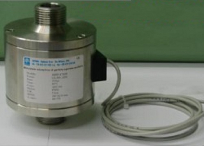 Oscillating Piston Volumetric Flow Meter