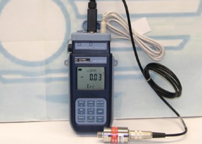 Portable Manometer - Basic and Logger Versions